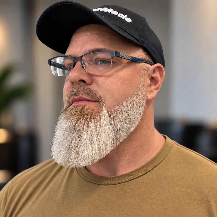 The Point: A long beard tapered to a clean point.